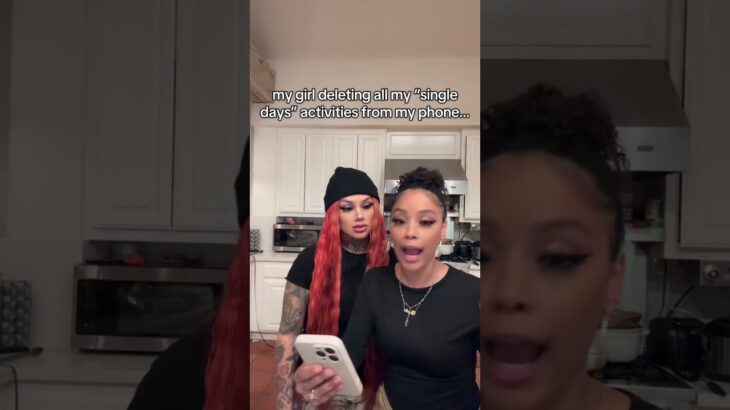 its hard being a wlw out in these streets.. lol Marie ur phone next!